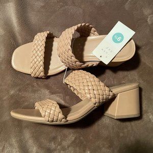 A New Day Tan Fiona Sandals. Size 9 1/2. New with tags. Retails $29.99